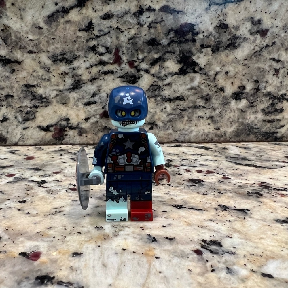 Zombie Captain America - Lego Marvel Studios Collectable minifigure series 1